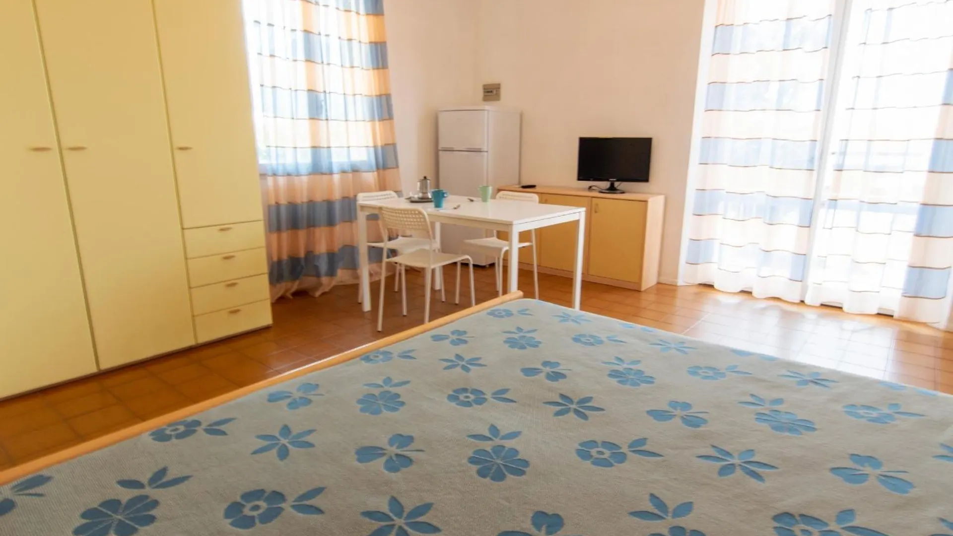 Aparthotel Elbamar Procchio